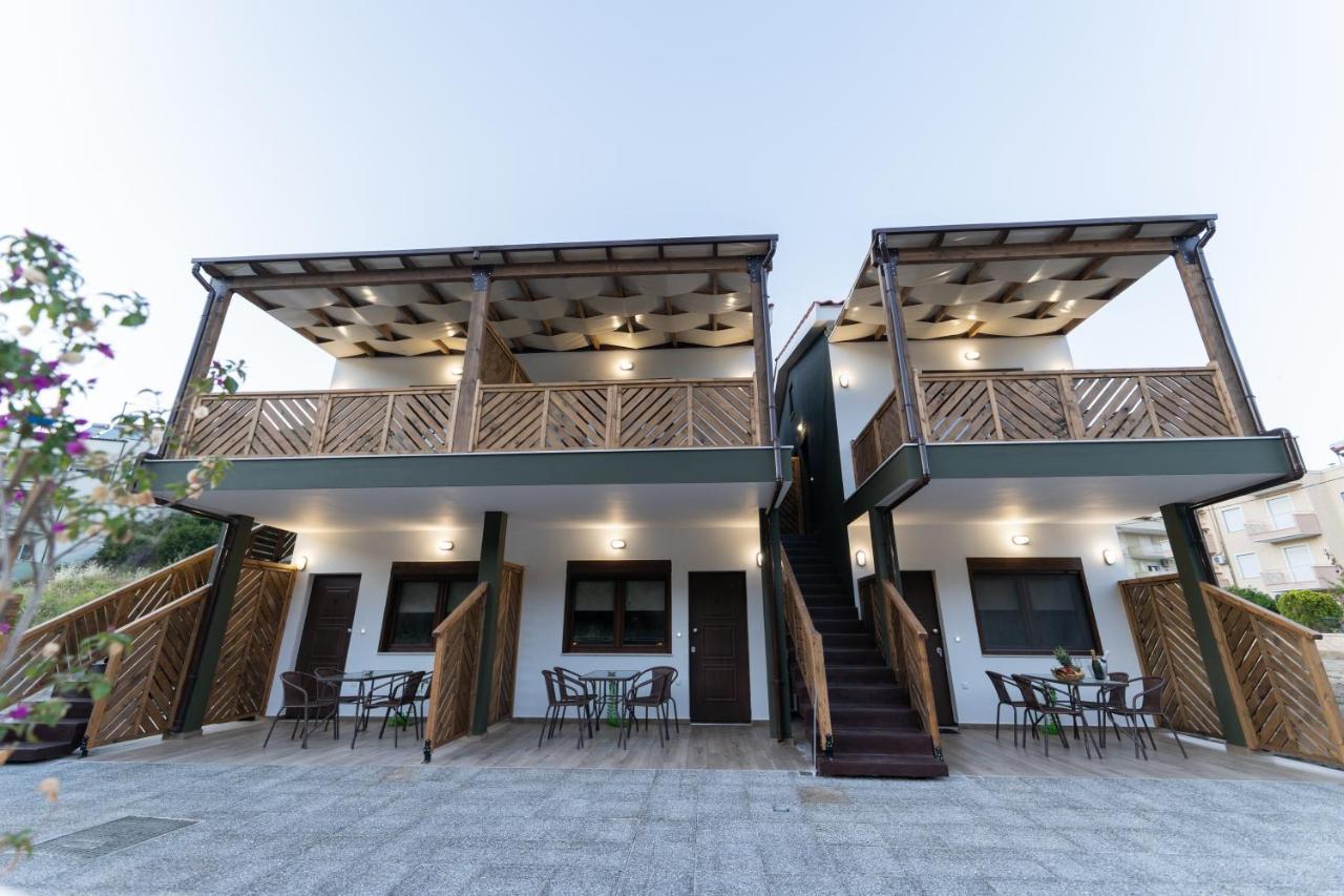 Mad'S Villas Néa Péramos Zewnętrze zdjęcie
