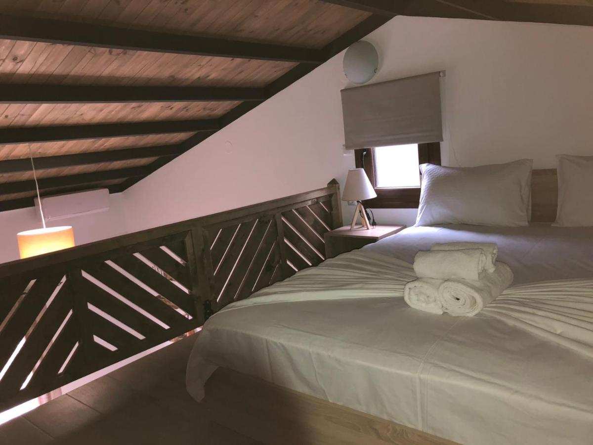 Mad'S Villas Néa Péramos Zewnętrze zdjęcie