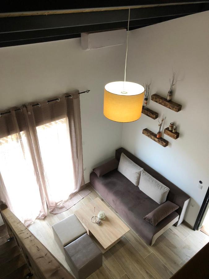 Mad'S Villas Néa Péramos Zewnętrze zdjęcie